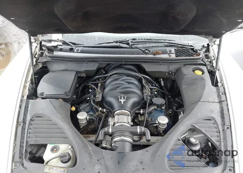 2009 Maserati Quattroporte z USA, uszkodzony, nr VIN ZAMFK39A090044350